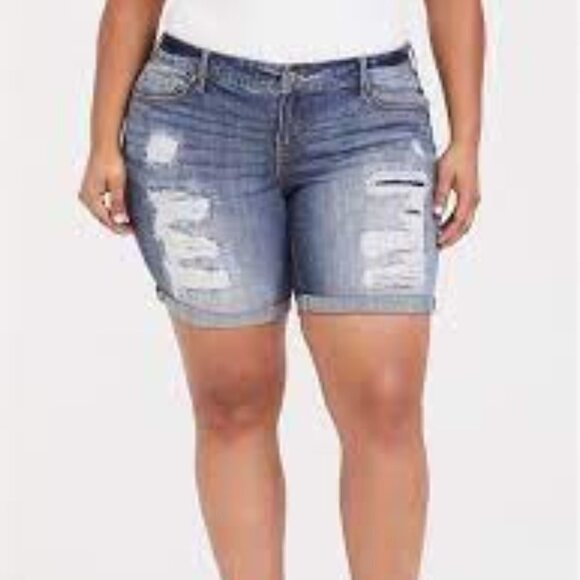 Torrid Distressed Classic Skinny Mid Bermuda Shorts - Picture 1 of 7